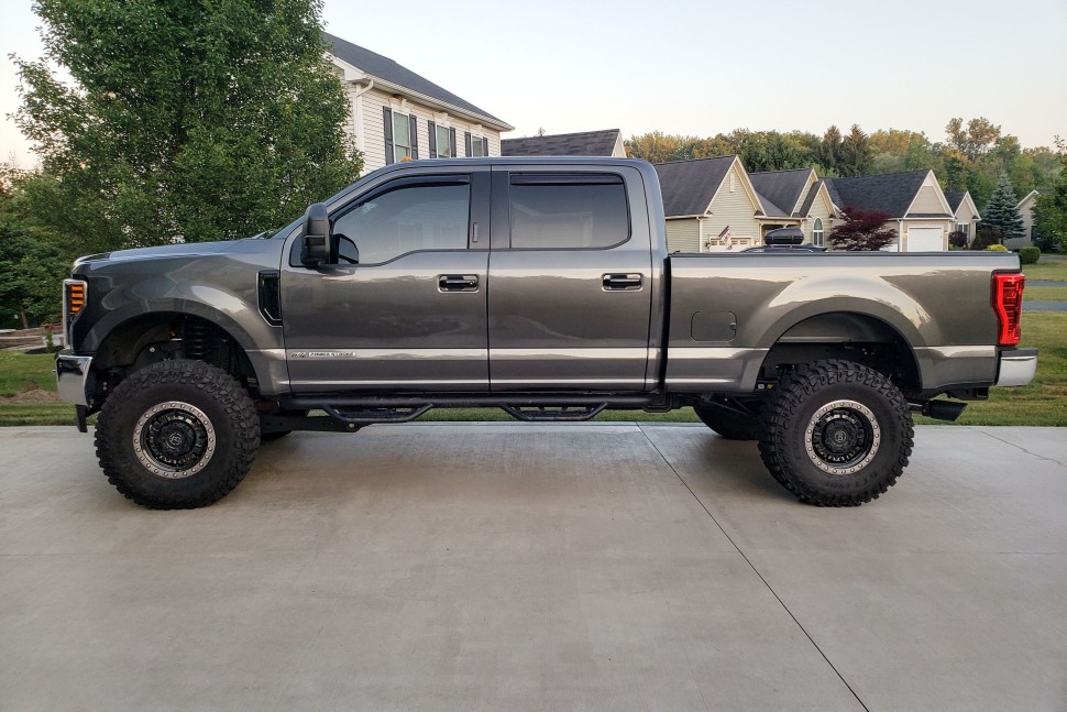 Black Rhino 2095ABR-85127B71 Abrams Wheel Gloss Gunblack W/Machined Dark Tint Lip 20x9.5 -18