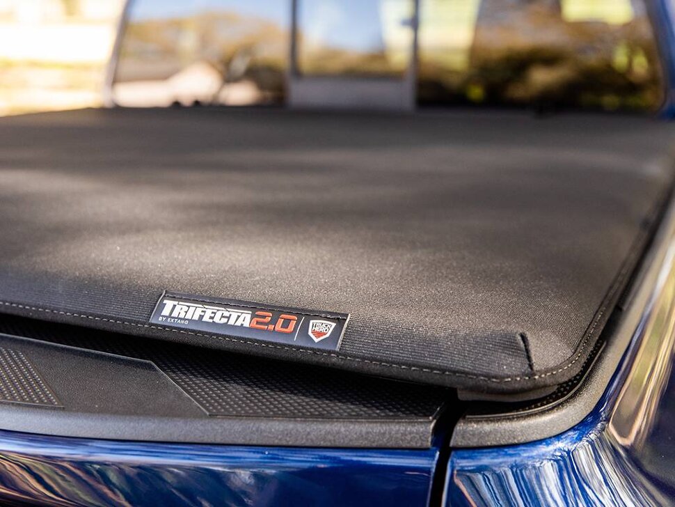 Крышка багажника складная мягкая Nissan Frontier 22-25 6'1" Trifecta Signature 2.0 Extang 94962