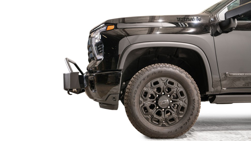 Крепление для лебёдки с защитной дугой Chevrolet Silverado 2500/3500 24-25 Fab Fours CH24-N6160-1