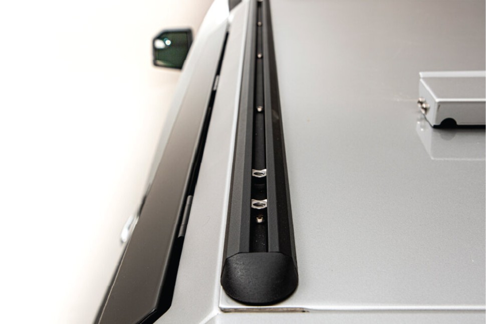 Кунг Toyota Tundra 5'7" 22-24 SmartCap EVO Sport EV1310-MB