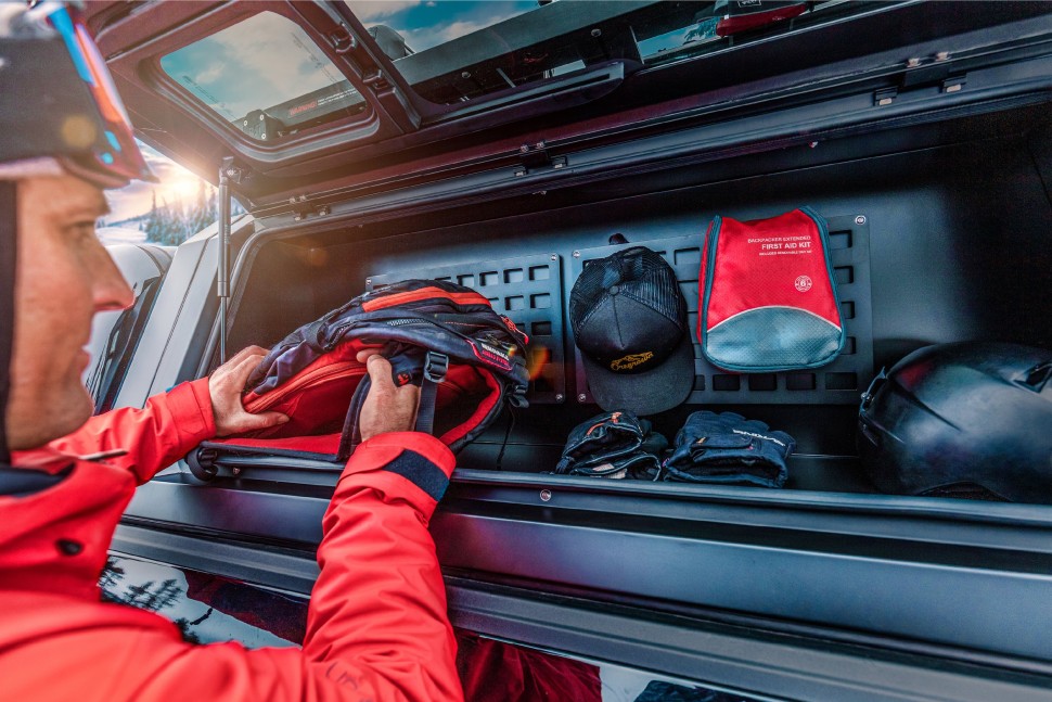 Кунг Toyota Tundra 5'7" 22-24 SmartCap EVO Sport EV1310-MB