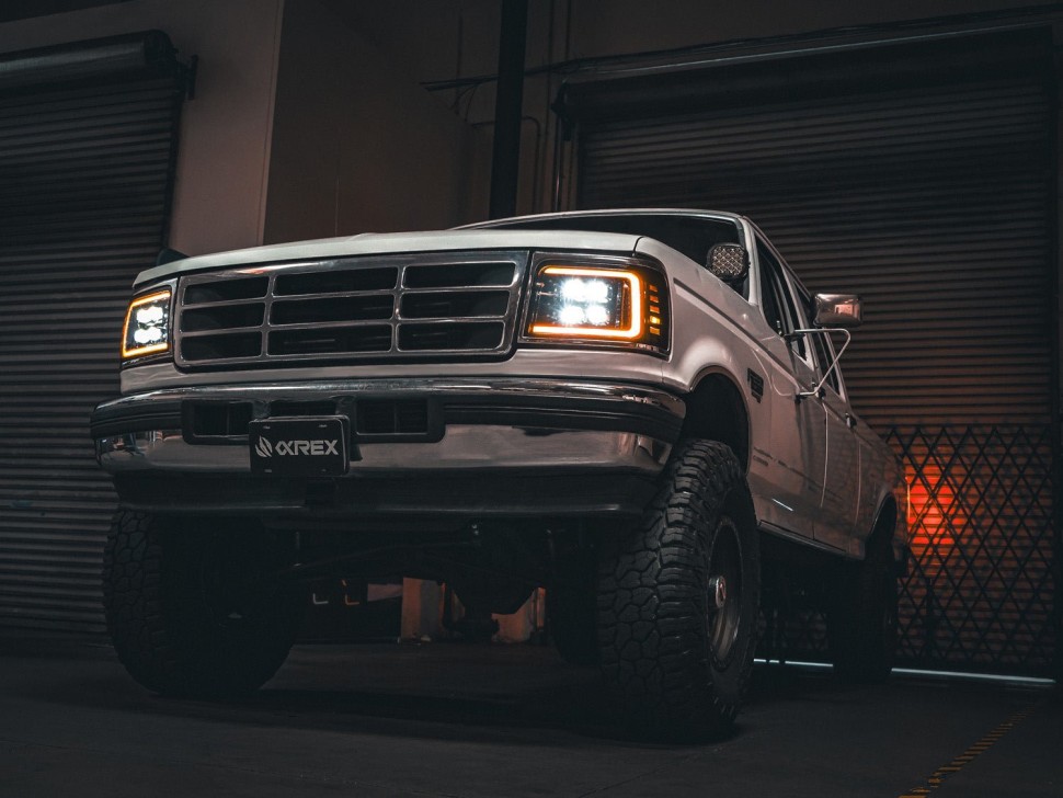 Комплект передних Led фар Ford F-150/F-250/F-350/Bronco 92-96 NOVA-Series AlphaRex 880269