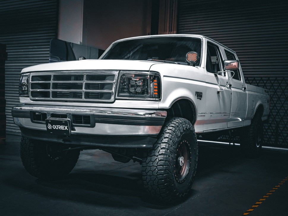 Комплект передних Led фар Ford F-150/F-250/F-350/Bronco 92-96 NOVA-Series AlphaRex 880269