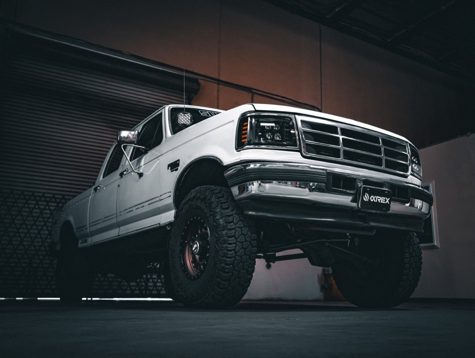 Комплект передних Led фар Ford F-150/F-250/F-350/Bronco 92-96 NOVA-Series AlphaRex 880269