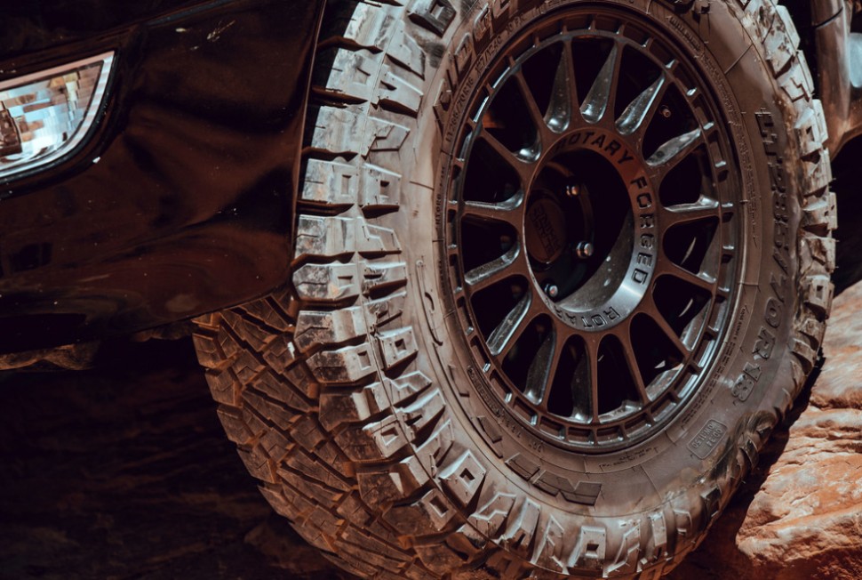 Black Rhino 1885SND006140M12A Sandstorm Wheel Semi Gloss Black W/Machined Dark Tint Ring 18x8.5