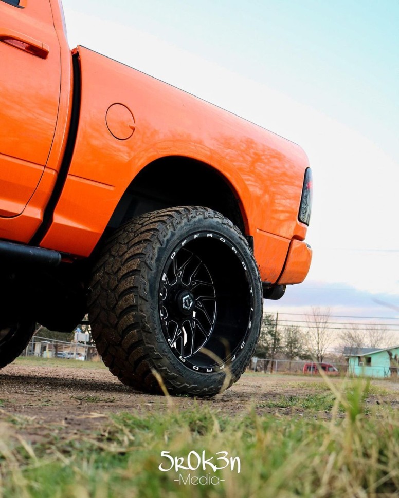 Всесезонна шина AMP Mud Terrain Attack M/T A 305/55R20 305-5520AMP/CM2